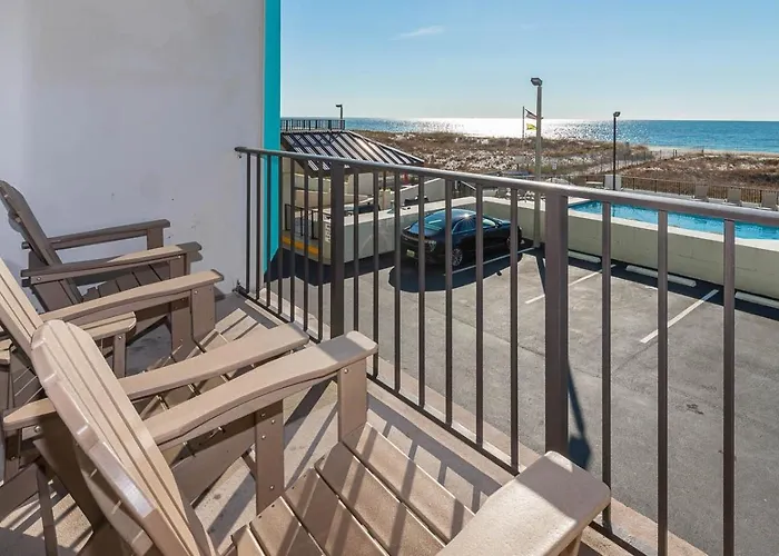 Apartment Island Winds East 108